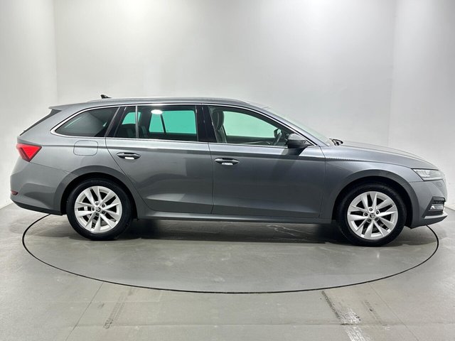 2022 Skoda Octavia - Photo 9