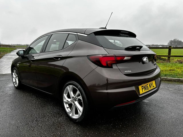 2016 VAUXHALL ASTRA 1.6 CDTi ecoTEC BlueInjection SRi Hatchback 5dr Diesel Manual Euro 6 (110 ps) - Photo 3