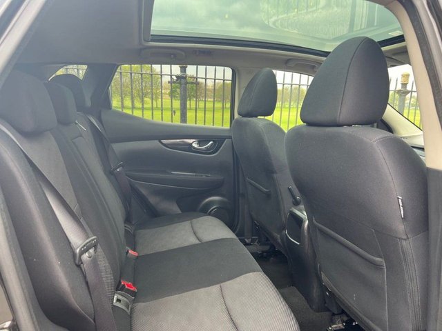 2015 Nissan Qashqai 1L N-Tec+ 5dr - Photo 12
