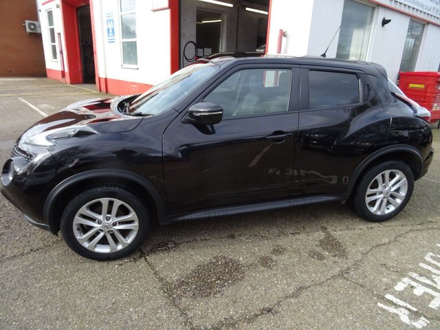 2017 Nissan Juke 1.2L N-Connecta 5dr - Photo 9