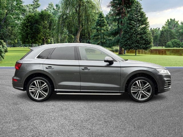 View our AUDI Q5