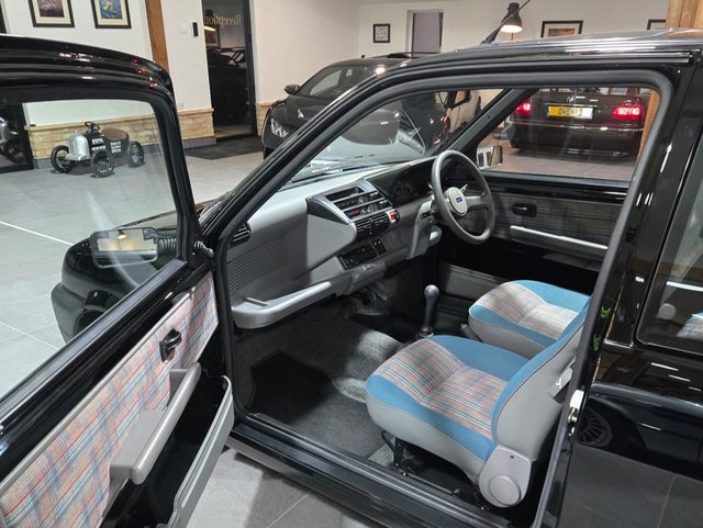 View our FIAT CINQUECENTO