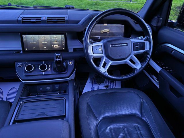 2020 LAND ROVER DEFENDER 2020 2.0 SD4 FIRST EDITION OPEN PAN ROOF 7 SEATS NAV 360 CAMERA HEAT SEATS 22" ALLOYS STEPS SUV 5DR DIESEL AUTO 4WD EURO 6 (S/S) (240 PS) - Photo 8