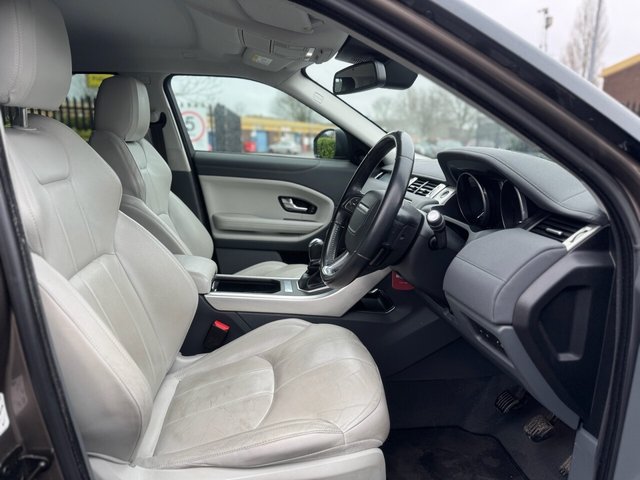 2017 Land Rover Range Rover Evoque 2L SE Tech 5dr - Photo 9