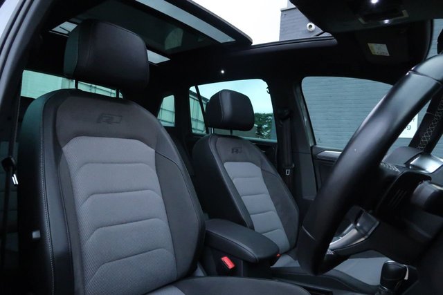 2018 Volkswagen Tiguan 2L R-Line 5dr - Photo 12