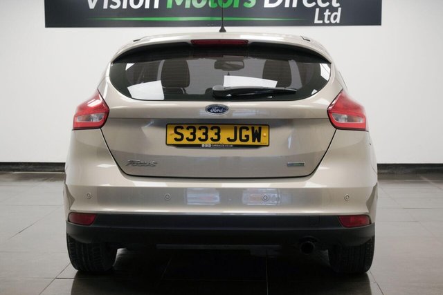 2016 FORD FOCUS 1.5T EcoBoost Titanium Auto Euro 6 (s/s) 5dr - Photo 3