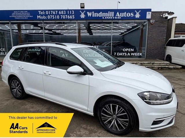 View our VOLKSWAGEN GOLF