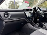 USED 2017 17 TOYOTA AURIS 1.2 VVT-i Icon Touring Sports 5dr Petrol Manual Euro 6 (s/s) (Safety Sense) (116 ps) 