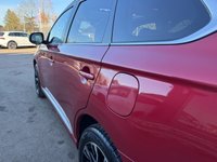 USED 2016 16 MITSUBISHI OUTLANDER 2.0h 12kWh GX4h SUV 5dr Petrol Plug-in Hybrid CVT 4WD Euro 6 (s/s) (200 ps) 