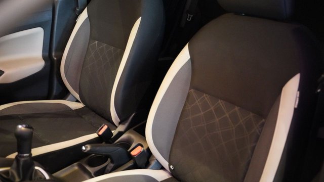 2017 NISSAN MICRA 1.0 Acenta Hatchback 5dr Petrol Manual Euro 6 (71 ps) - Photo 2