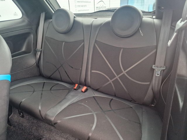 2017 FIAT 500 - Photo 4