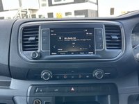 USED 2022 72 VAUXHALL VIVARO 1.5 Turbo D 2900 Dynamic Panel Van 6dr Diesel Manual L2 H1 Euro 6 (s/s) (100 ps) SENSORS/CARPLAY/EURO 6/1 OWNER