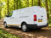 USED 2022 72 VAUXHALL VIVARO 1.5 Turbo D 2900 Dynamic Panel Van 6dr Diesel Manual L2 H1 Euro 6 (s/s) (100 ps) SENSORS/CARPLAY/EURO 6/1 OWNER