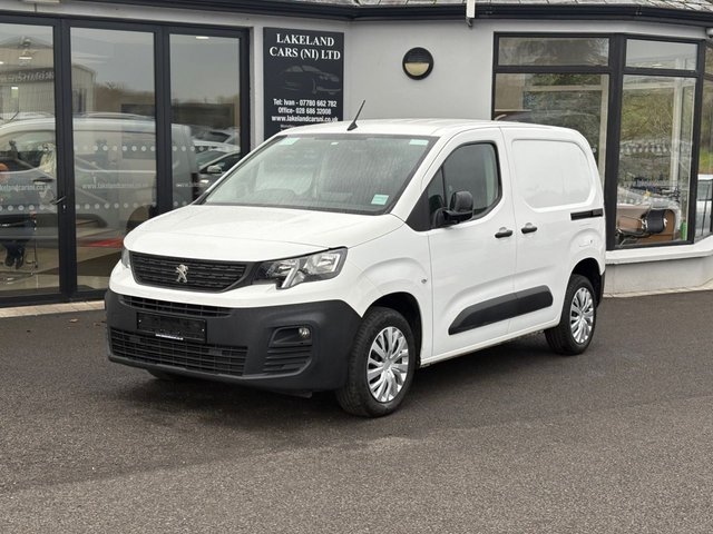View our PEUGEOT PARTNER