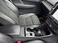 USED 2019 19 VOLVO XC40 2.0 T4 R-Design Pro SUV 5dr Petrol Auto AWD Euro 6 (s/s) (190 ps) HERE AT MOTOR SWITCH YOUR NEW MOTOR IS JUST A SWITCH AWAY WITH THIS VOLVO XC40 T4 R-DESIGN PRO SUV 5DR 2.0 PETROL AUTOMATIC AWD EURO 6, WHICH COMES WITH A FULL 12 MONTHS NATIONWIDE WARRANTY AND ALSO COMES WITH A FULL 12 MONTHS MOT, THIS VEHICLE IS ALSO WELL MAINTAINED WITH 6 X SERVICE HISTORY STAMPS AND WILL BE FRESHLY SERVICED BEFORE IT LEAVES US TO BRING IT BACK UP TO DATE, WITH ONLY 2 FORMER KEEPERS, FINANCE AVAILABLE FROM 9.9% APR, DELIVERY AVAILABLE, PART EX WELCOME FULLY VALETED