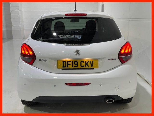 View our PEUGEOT 208
