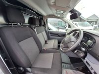 USED 2022 22 VAUXHALL VIVARO 1.5 Turbo D 2900 Dynamic Panel Van 6dr Diesel Manual L2 H1 Euro 6 (s/s) (100 ps) CAMERA/SENSORS/CARPLAY/TOUCHSCREEN