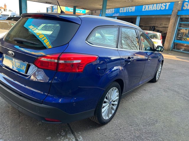 2015 Ford Focus 1L Titanium X 5dr - Photo 12