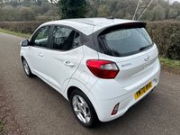 USED 2020 70 HYUNDAI I10 1.0 SE Connect Hatchback 5dr Petrol Manual Euro 6 (s/s) (67 ps) + SERVICE HISTORY + 18" ALLOY WHEELS + FIVE (5) SPEED MANUAL GEARBOX + DAYTIME RUNNING LIGHTS + LOW MILE AGE + GREAT LITTLE CAR + AUTO HEADLIGHTS + REAR CAMERA + CLIMATE CONTROL + CRUISE CONTROL + BLUETOOTH / TELEPHONE PREPARATION + RADIO / USB / DAB / MP3 PLAYER + MUCH MUCH MORE...