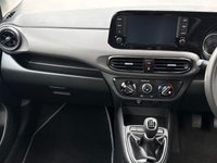 USED 2020 70 HYUNDAI I10 1.0 SE Connect Hatchback 5dr Petrol Manual Euro 6 (s/s) (67 ps) + SERVICE HISTORY + 18" ALLOY WHEELS + FIVE (5) SPEED MANUAL GEARBOX + DAYTIME RUNNING LIGHTS + LOW MILE AGE + GREAT LITTLE CAR + AUTO HEADLIGHTS + REAR CAMERA + CLIMATE CONTROL + CRUISE CONTROL + BLUETOOTH / TELEPHONE PREPARATION + RADIO / USB / DAB / MP3 PLAYER + MUCH MUCH MORE...