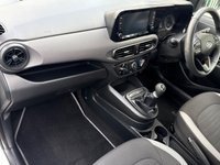 USED 2020 70 HYUNDAI I10 1.0 SE Connect Hatchback 5dr Petrol Manual Euro 6 (s/s) (67 ps) + SERVICE HISTORY + 18" ALLOY WHEELS + FIVE (5) SPEED MANUAL GEARBOX + DAYTIME RUNNING LIGHTS + LOW MILE AGE + GREAT LITTLE CAR + AUTO HEADLIGHTS + REAR CAMERA + CLIMATE CONTROL + CRUISE CONTROL + BLUETOOTH / TELEPHONE PREPARATION + RADIO / USB / DAB / MP3 PLAYER + MUCH MUCH MORE...