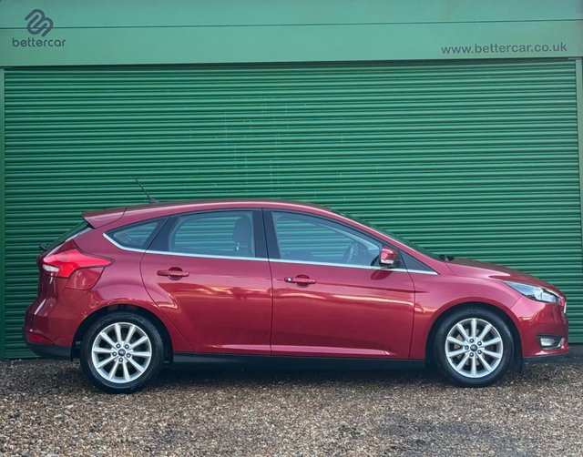 2018 FORD FOCUS 1.0T EcoBoost Titanium Hatchback 5dr Petrol Manual Euro 6 (s/s) (100 ps) - Photo 4