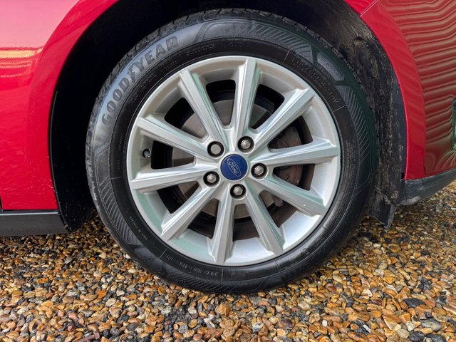 2018 FORD FOCUS 1.0T EcoBoost Titanium Hatchback 5dr Petrol Manual Euro 6 (s/s) (100 ps) - Photo 10