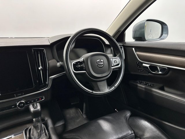 2020 Volvo V90 Cross Country - Photo 11