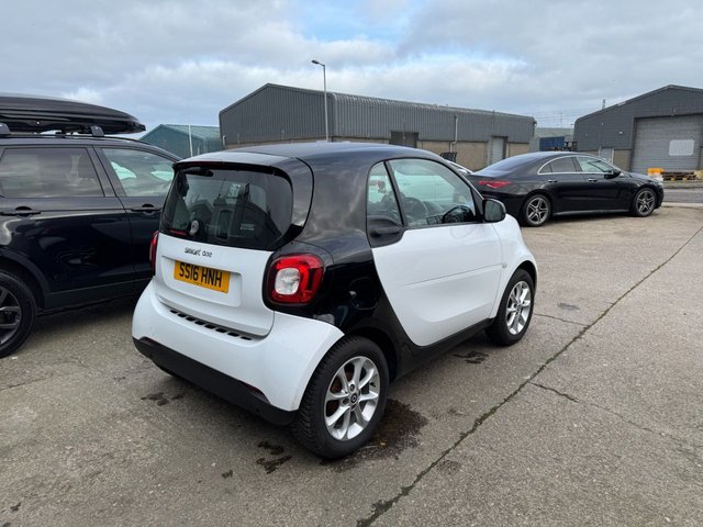 2016 Smart Fortwo 1L Passion 2dr - Photo 2