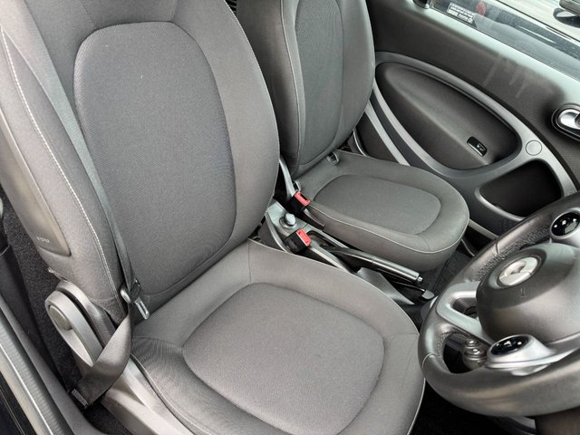 2016 Smart Fortwo 1L Passion 2dr - Photo 8