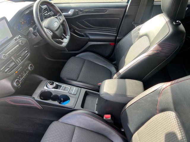 2021 Ford Focus 1L St-Line X 5dr - Photo 7