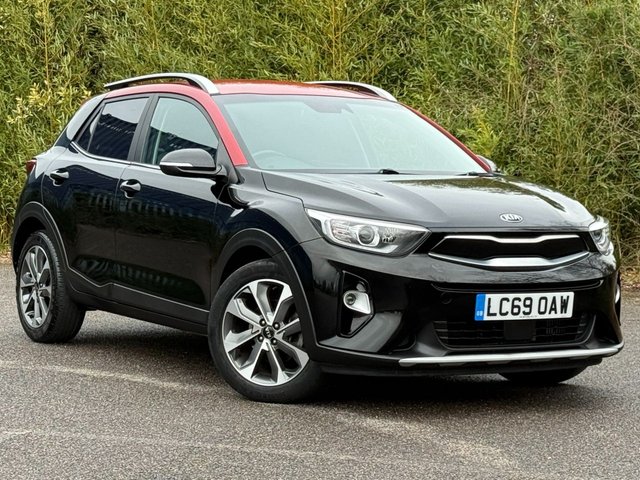 View our Kia Stonic range