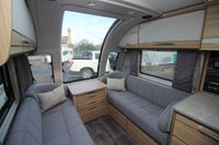 USED 2024 BAILEY UNICORN VIGO Single Axle Fixed Transverse Island Bed