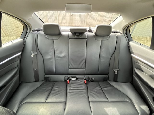 2018 BMW 3 SERIES - Photo 10