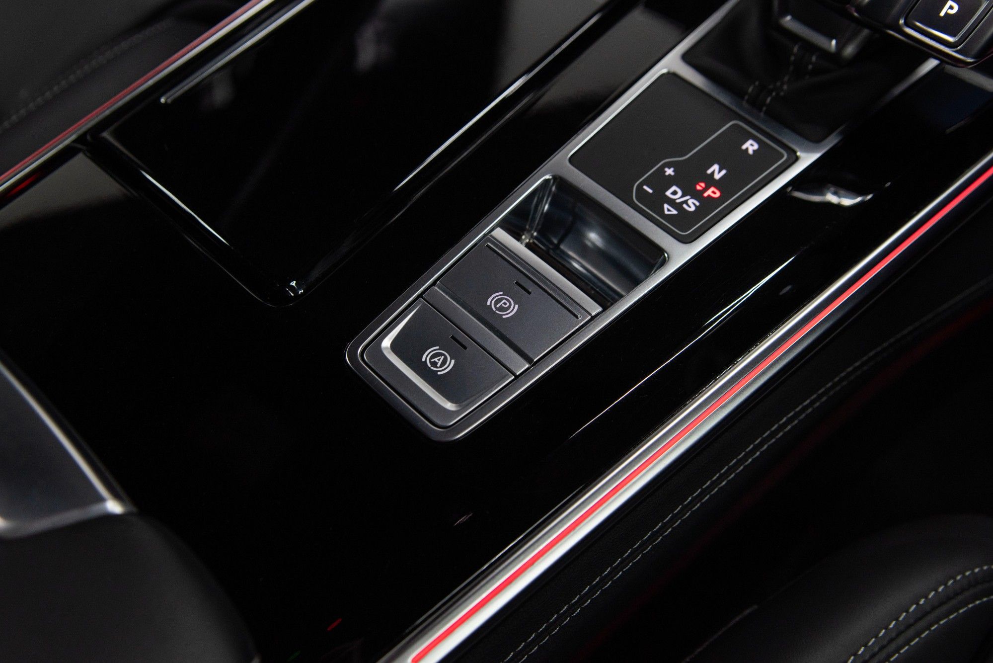 USED 2020 V AUDI RS6 AVANT 4.0 TFSI V8 Vorsprung Estate 