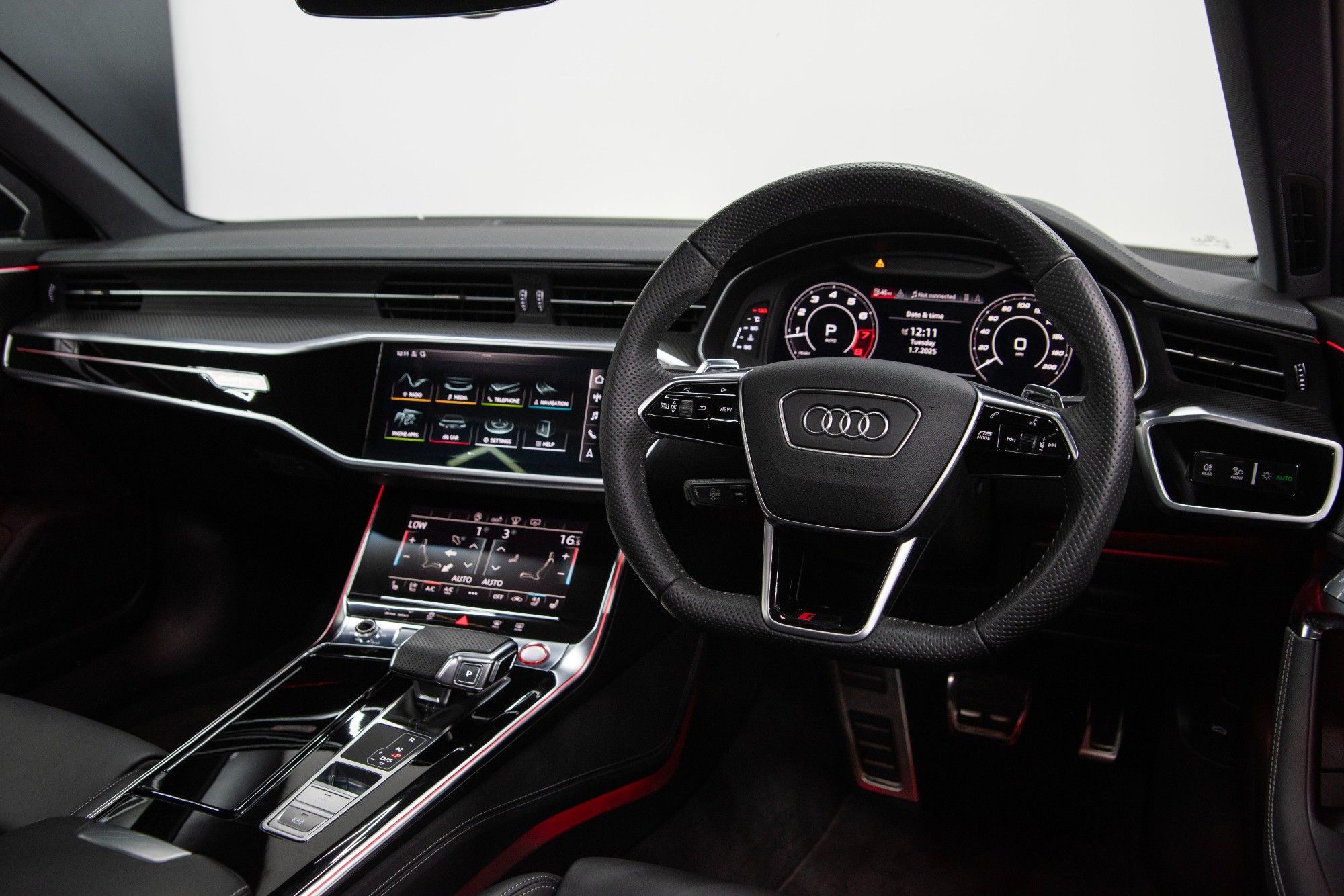 USED 2020 V AUDI RS6 AVANT 4.0 TFSI V8 Vorsprung Estate 