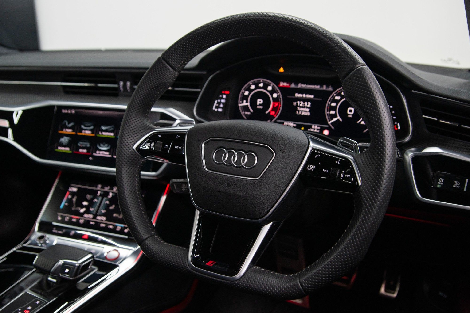 USED 2020 V AUDI RS6 AVANT 4.0 TFSI V8 Vorsprung Estate 