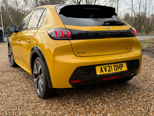 2021 PEUGEOT 208 - Photo 3