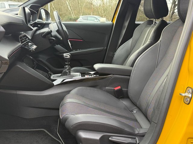 2021 PEUGEOT 208 - Photo 9