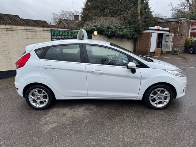 2012 FORD FIESTA 2012 1.4 TDCi DPF Zetec Hatchback 5dr Diesel Manual (104 g/km, 69 bhp)
        
          £20 TAX! ONLY 59K, 2 KEYS - Photo 7