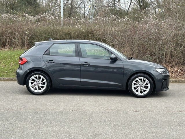 2019 AUDI A1 - Photo 6