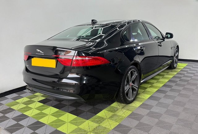 2016 JAGUAR XF - Photo 2