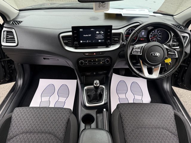2020 KIA XCEED - Photo 12
