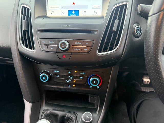 2017 Ford Focus - Photo 8