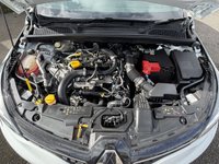 USED 2020 20 RENAULT CLIO 1.0 TCe Iconic Hatchback 5dr Petrol Manual Euro 6 (s/s) (100 ps) FULL MAIN DEALER SERVICE HISTORY+2 OWNERS FROM NEW+FINANCE AVAILABLE+SATELLITE NAVIGATION+REAR PARKING SENSORS