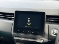 USED 2020 20 RENAULT CLIO 1.0 TCe Iconic Hatchback 5dr Petrol Manual Euro 6 (s/s) (100 ps) FULL MAIN DEALER SERVICE HISTORY+2 OWNERS FROM NEW+FINANCE AVAILABLE+SATELLITE NAVIGATION+REAR PARKING SENSORS