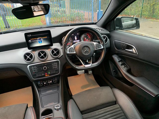 2016 Mercedes-Benz Gla 1.6L Amg Line 5dr - Photo 10