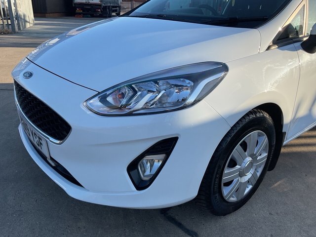 2019 FORD FIESTA VAN - Photo 10