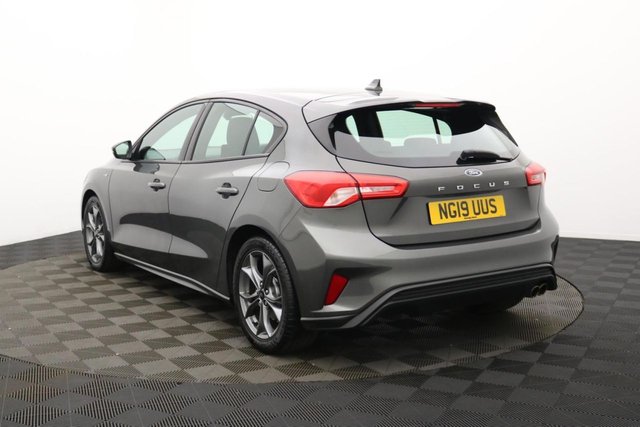 2019 Ford Focus - Photo 7