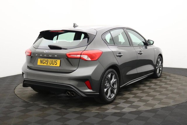 2019 Ford Focus - Photo 5